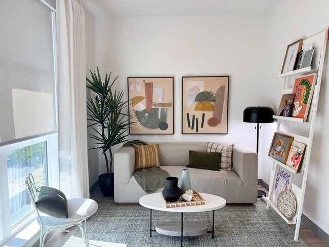 Sala de estar - ANOVA Aggie Square