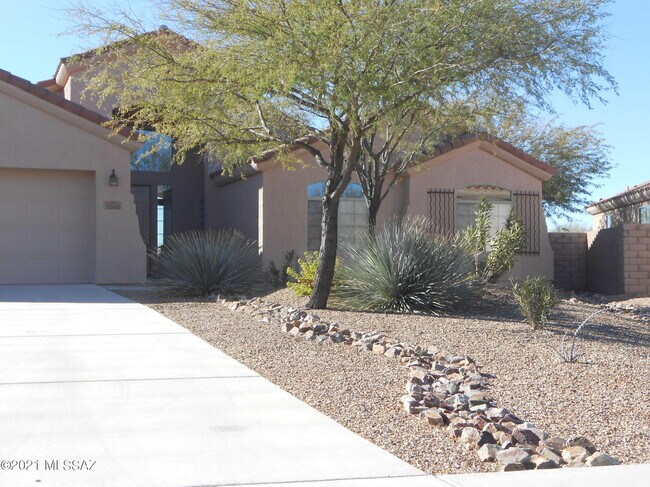 Foto del edificio - 14048 E Fairway Bluff Ct
