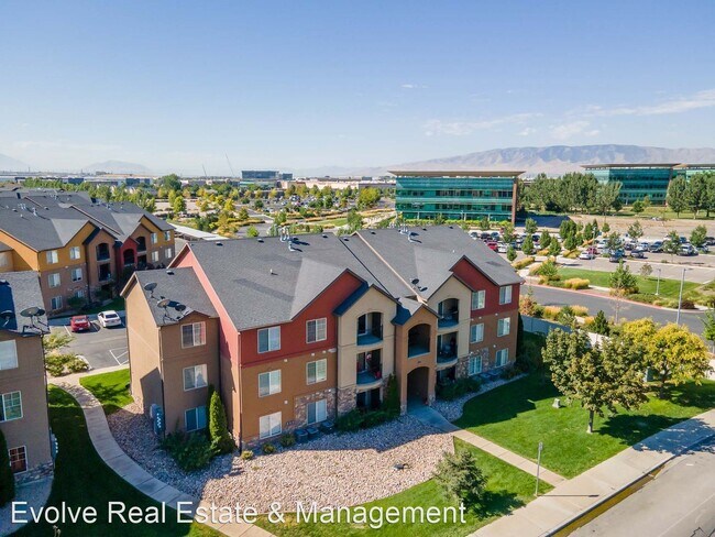 Foto del edificio - 3 br, 2 bath House - 986 W 270 S #302
