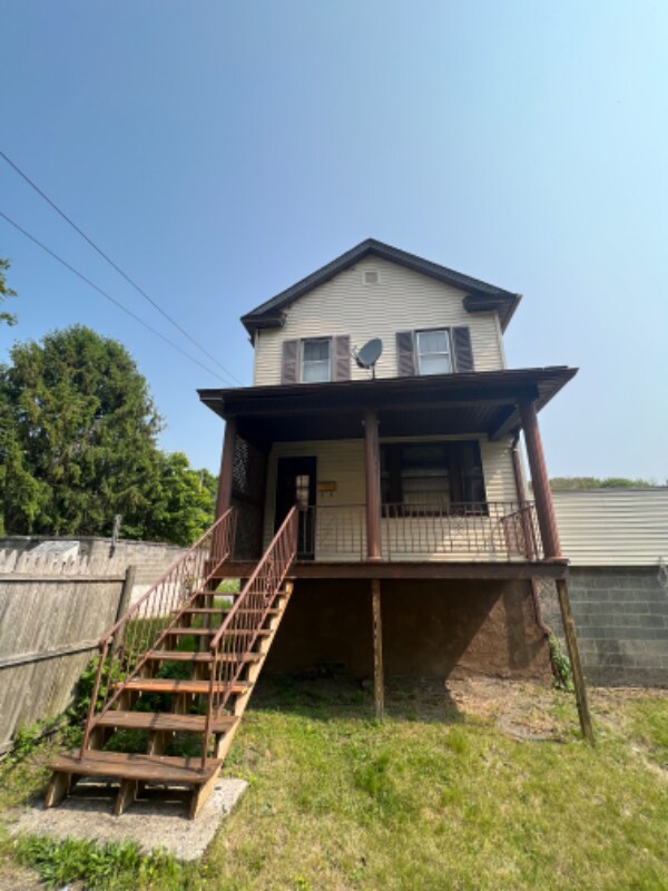 Foto del edificio - 178 Rear East Main St