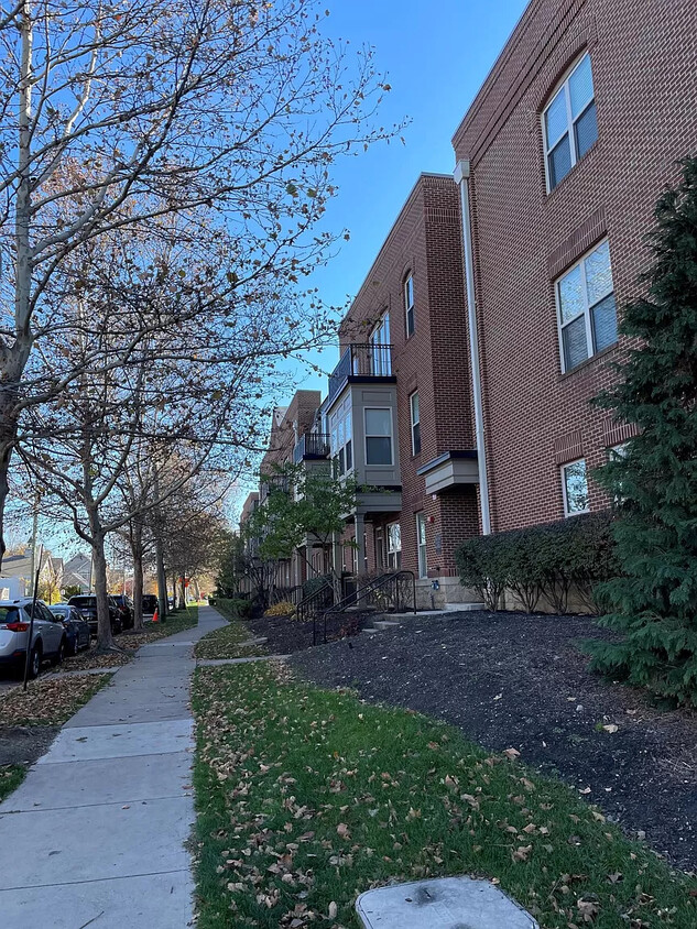 Primary Photo - 511 W 1st Ave