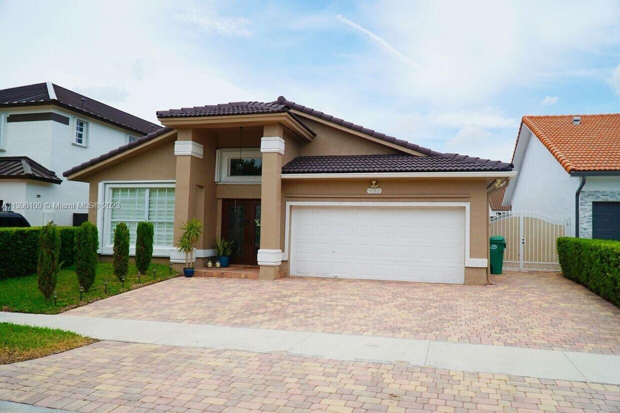 9143 NW 146th Terrace, Miami Lakes, FL 33018 House Rental in Miami