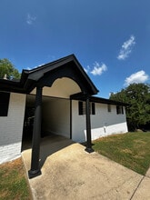 Building Photo - 501-507 W Spruce St