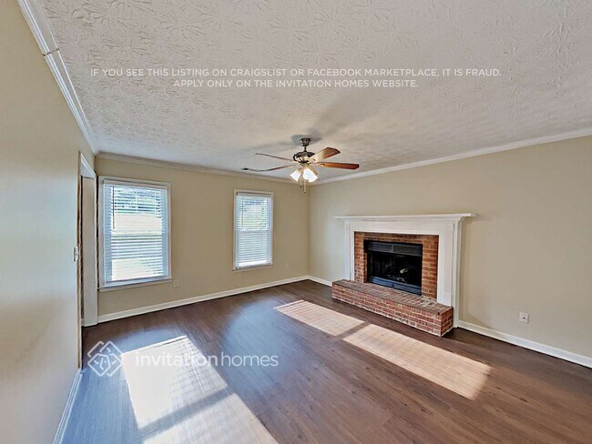 Building Photo - 4750 York Pl