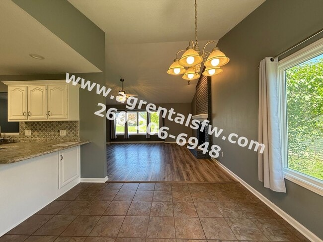 Building Photo - 3 Bedroom House