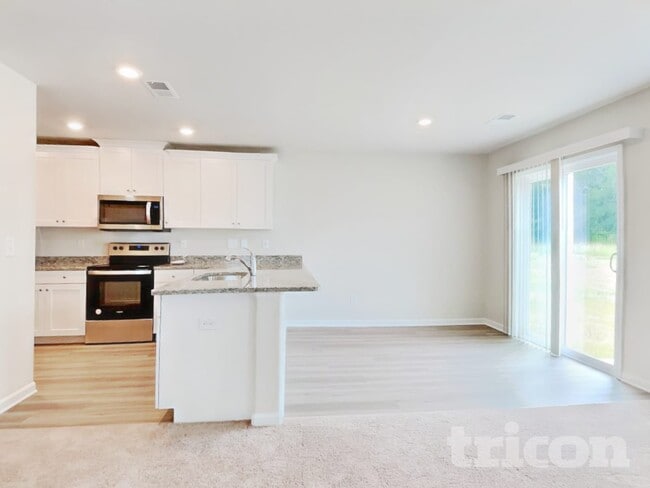 Building Photo - 294 Coleshill Rd