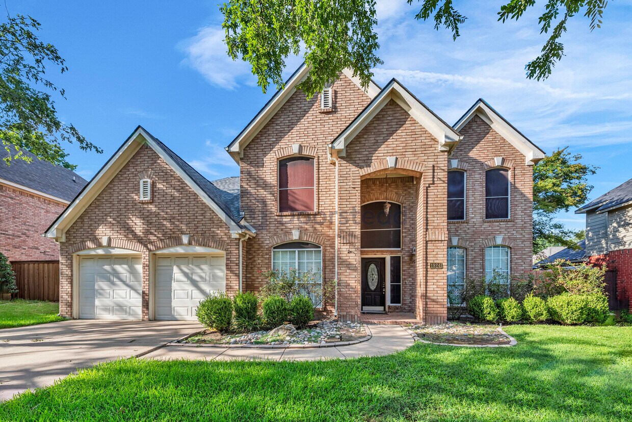 Foto principal - 1924 Waterford Dr