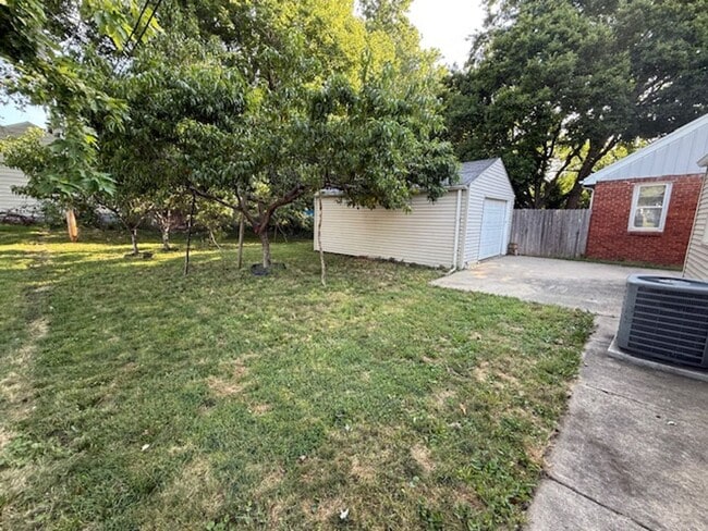 Building Photo - Renovated Single Family Home!