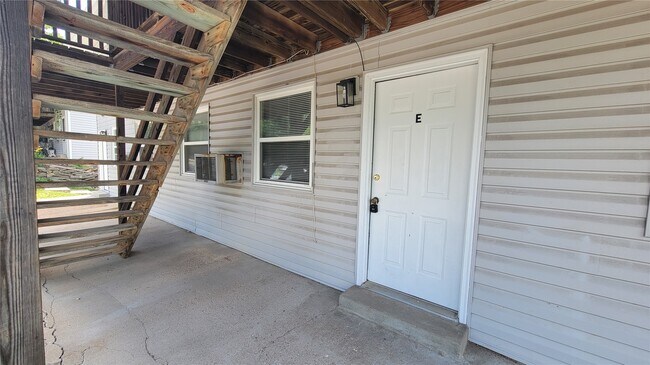Foto del edificio - 1731 Bridleton Woods Dr