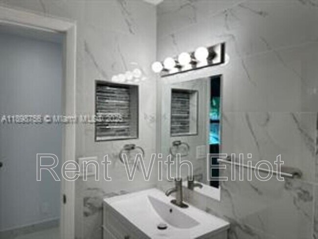 Foto del edificio - 2215 SW 47th St