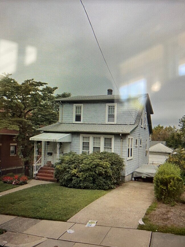 Building Photo - 1007 Bergen Blvd