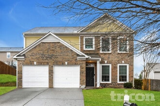Building Photo - 415 Park Creek Trce