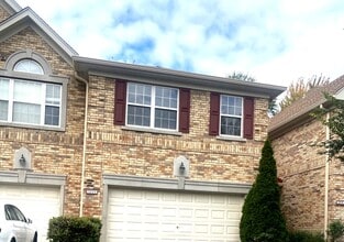 Building Photo - 1220 S Christine Ct