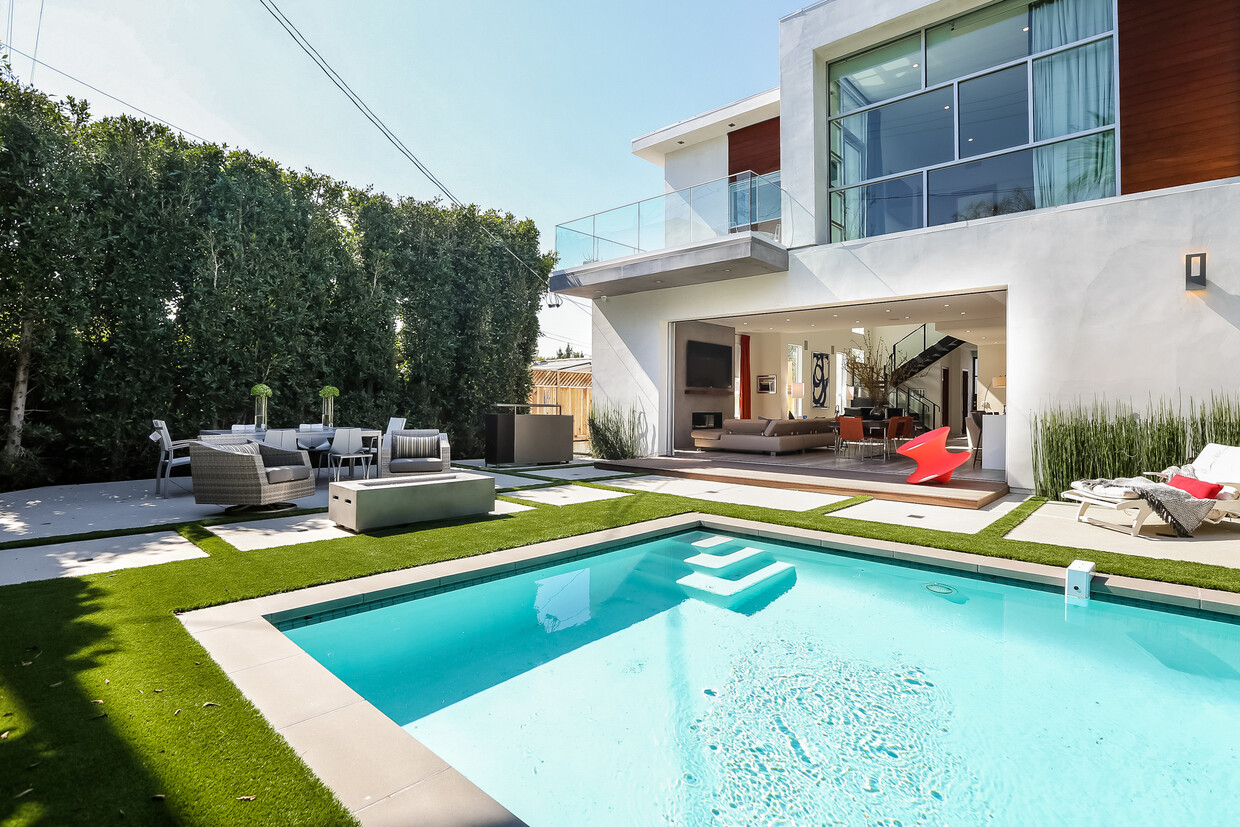 Foto principal - 912 N Crescent Heights Blvd