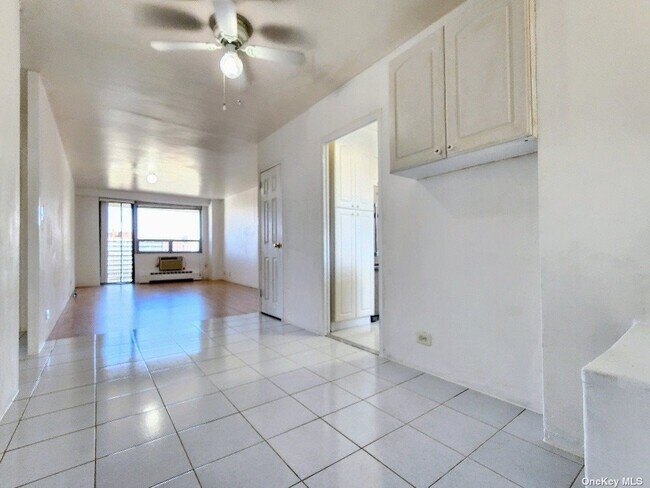 Foto del edificio - 61-15 97th St
