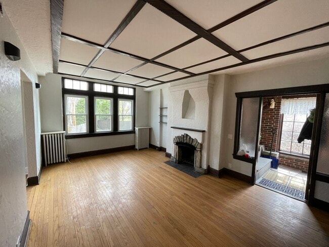 Foto del edificio - 1155 Saint Johns Ave