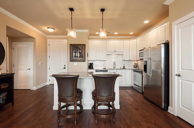 Dine in kitchen - 445 W Blount Ave
