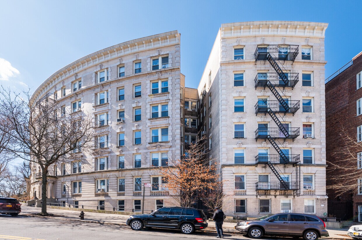 Building Photo - 114 Morningside Dr