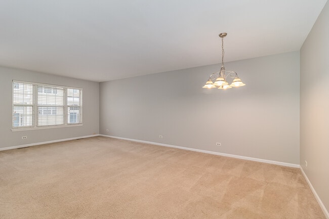 Foto del edificio - 520 Lincoln Station Dr