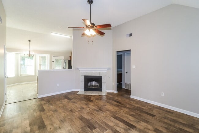 Building Photo - 5639 Camden Cove
