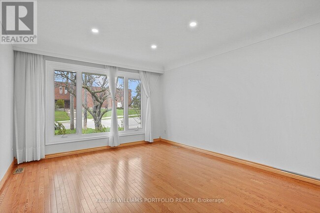 Building Photo - 68 Athabasca St