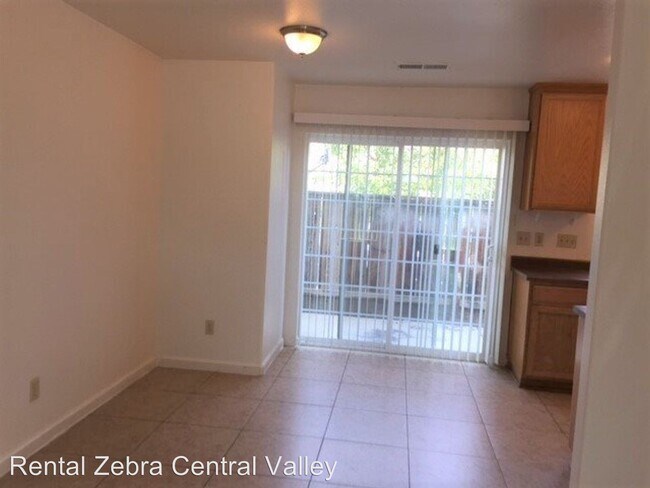 Foto del edificio - 2951 Willowbrook Dr