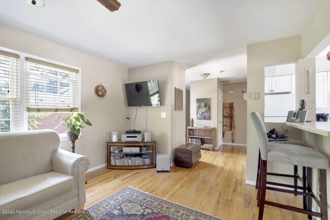 Foto del edificio - 364 Westwood Ave