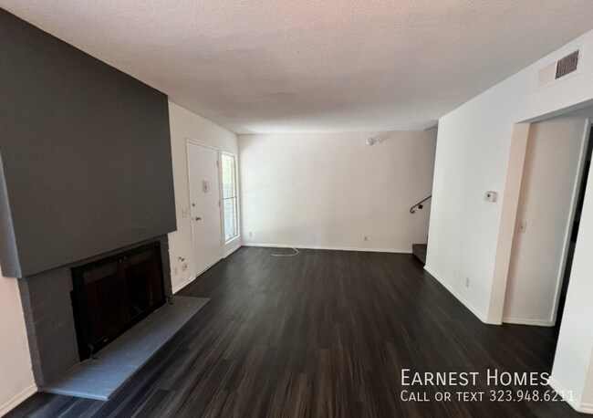 Foto del edificio - 5236 Kester Ave