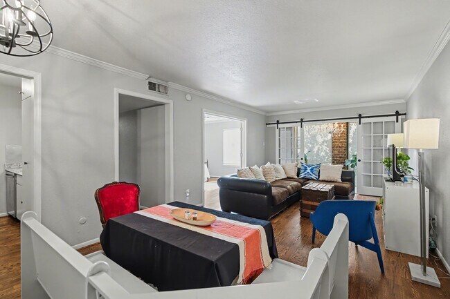 Foto del edificio - 7575 Katy Fwy