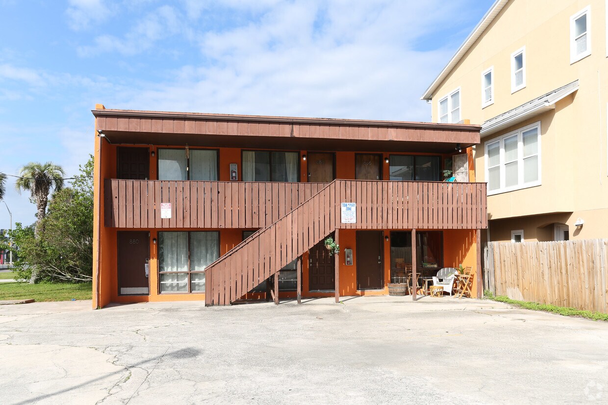 880 2nd St S, Jacksonville Beach, FL 32250 Apartments in Jacksonville