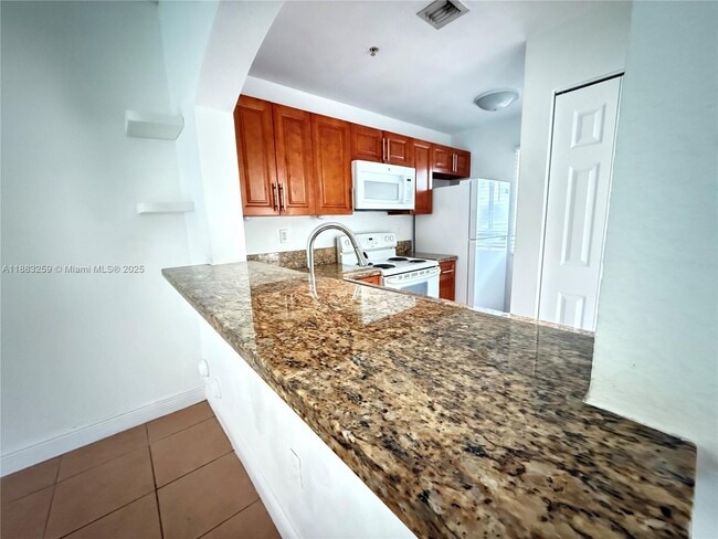 Foto del edificio - 7995 NW 8th St
