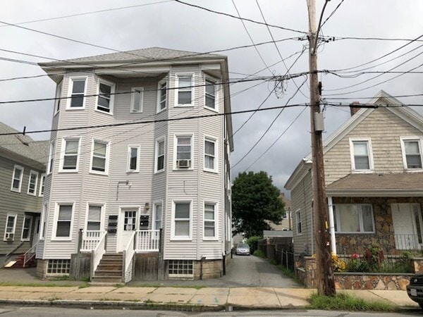 Primary Photo - 257 Tinkham St
