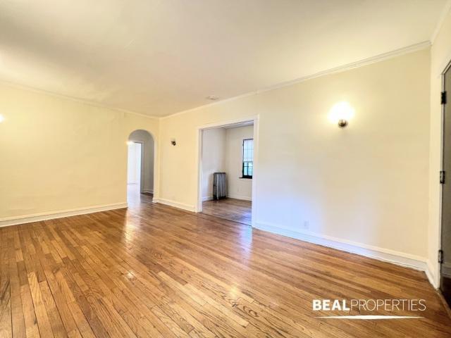 Building Photo - 2 bedroom in CHICAGO IL 60625