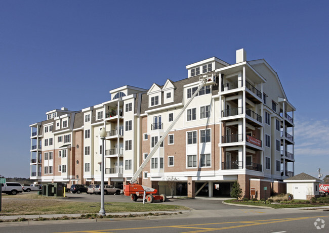 Building Photo - Old Beach Condominiums