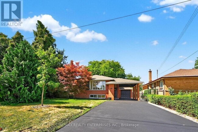 Building Photo - 16 Warbeck Pl