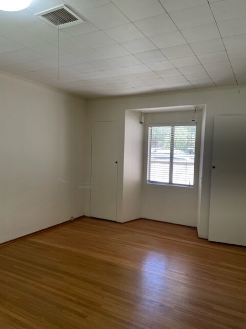 Downstair Bedroom - 448 N Pine St