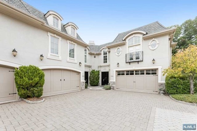 Foto principal - 214 Bellaire Dr