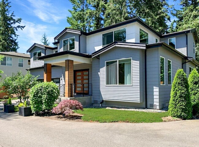 Foto del edificio - 4Bd/2.5Ba Renton Home