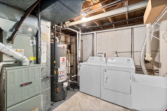 Building Photo - 623 Quail Run Rd