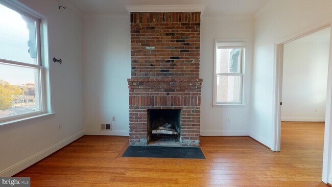 Building Photo - 1502 13th St NW