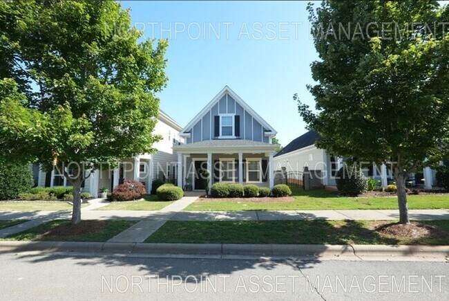 Building Photo - Charming 3-Bed, 3.5-Bath Home in a Peacefu...
