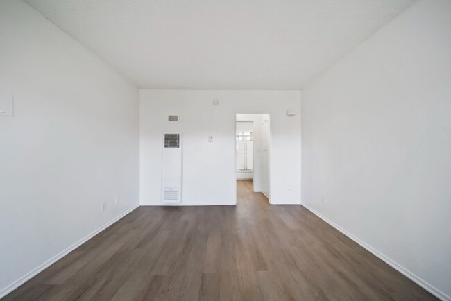 Foto del edificio - 1235 Boynton St