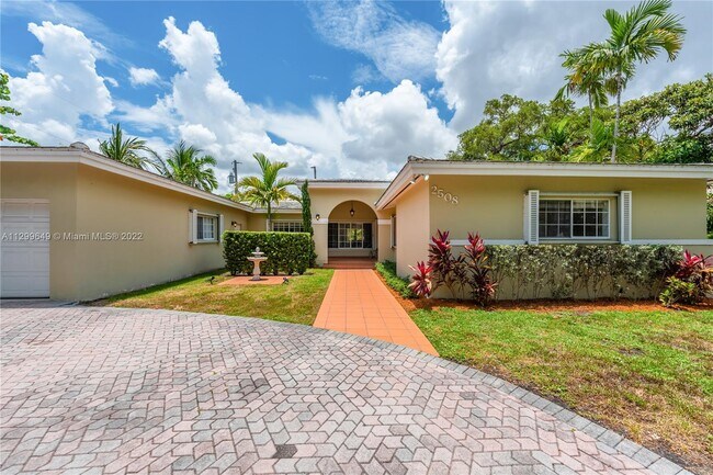 Foto del edificio - 2508 Anderson Rd