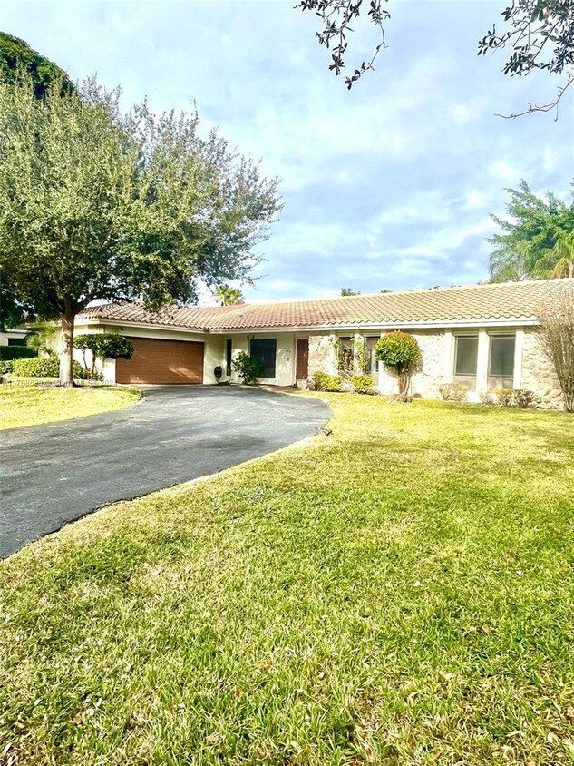 Foto principal - 1311 NW 100th Ave