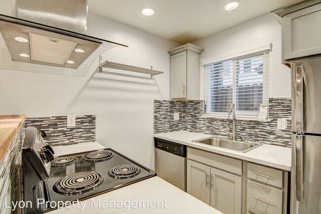 Foto del edificio - 1 br, 1 bath Apartment - 2619 T St