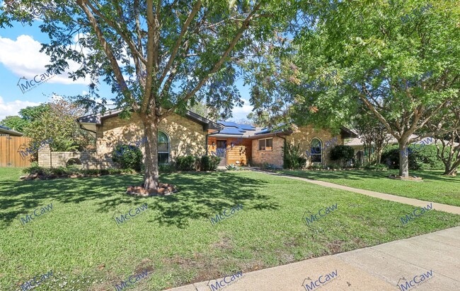 Building Photo - Beautiful Remodeled 4/3 Home in Plano!