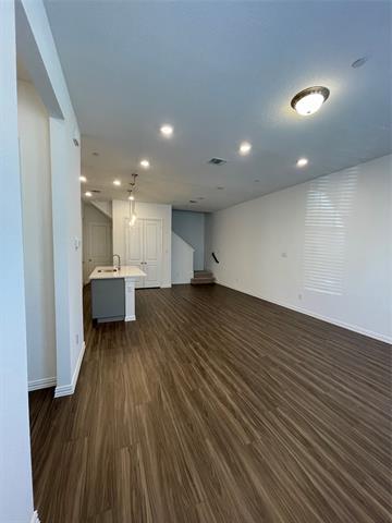Foto del edificio - 9931 Tolbert St