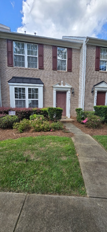 Building Photo - 4747 Forestridge Commons Dr