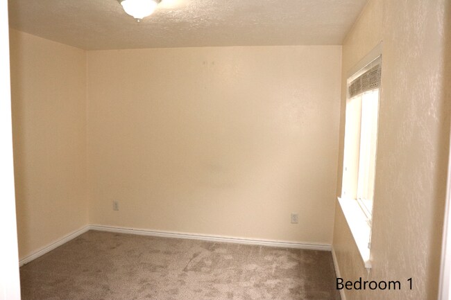 Foto del edificio - 7896 Goldenpointe Wy