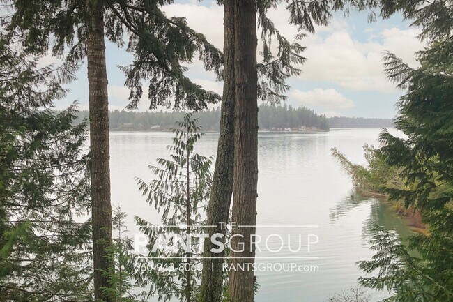 Building Photo - 2 br, 1 bath House - 3202 Sunset Beach Dr NW